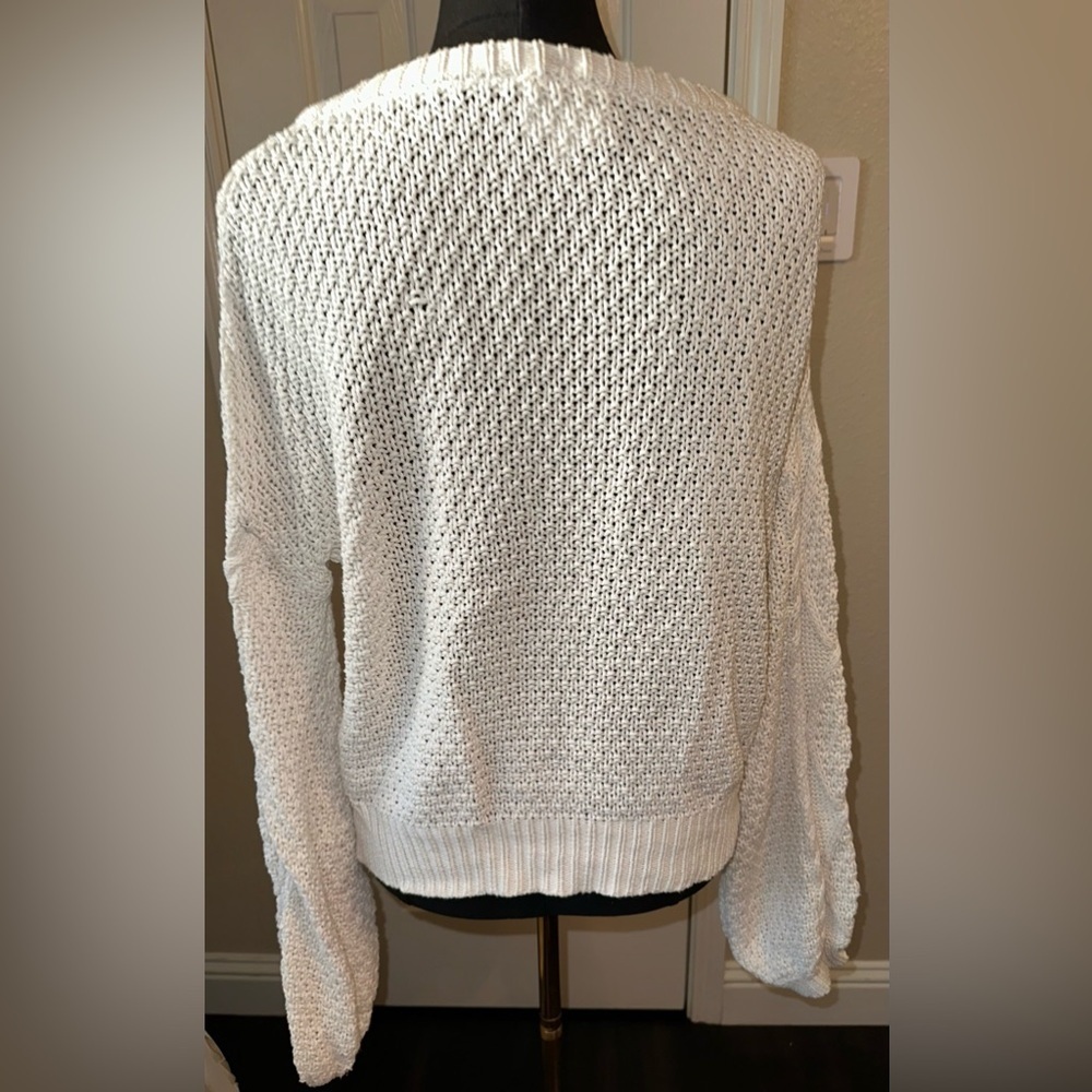 Line & Dot White Cable Knit Sweater Size M Bishop Sleeves Cotton Open Weave Cozy - Picture 3 of 9